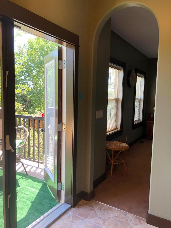 Wolf Creek Bed And Breakfast Ponoka 외부 사진