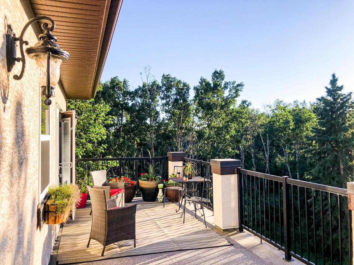 Wolf Creek Bed And Breakfast Ponoka 외부 사진