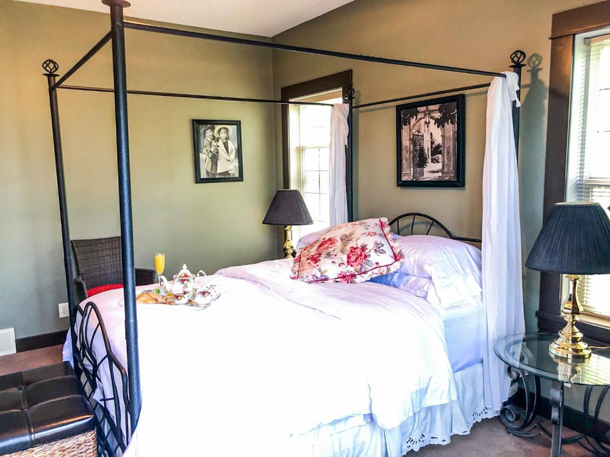 Wolf Creek Bed And Breakfast Ponoka 외부 사진