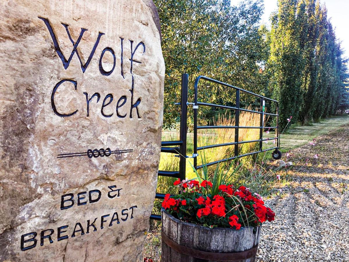 Wolf Creek Bed And Breakfast Ponoka 외부 사진