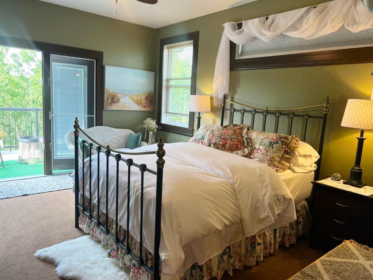Wolf Creek Bed And Breakfast Ponoka 외부 사진